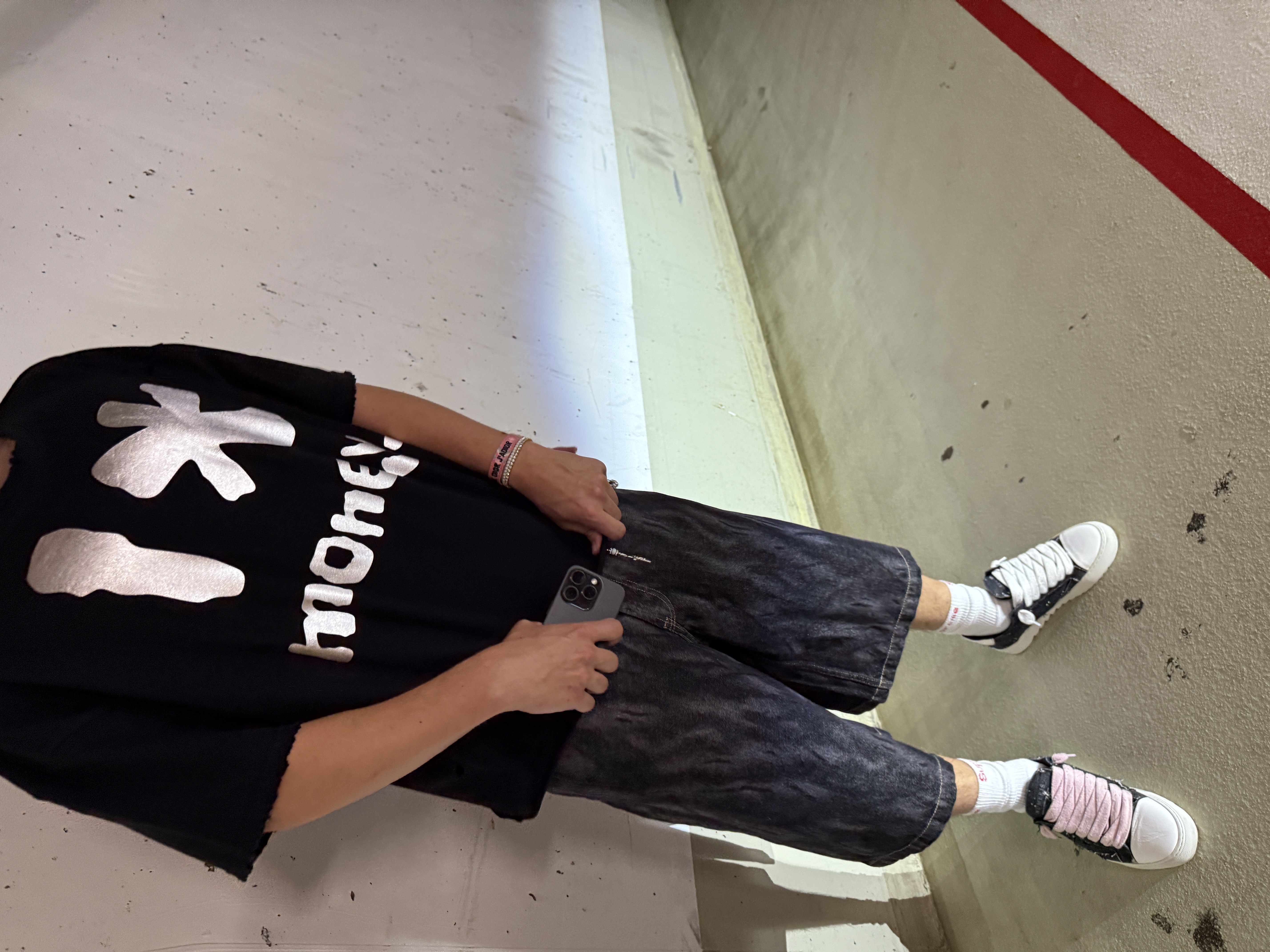 tee front view